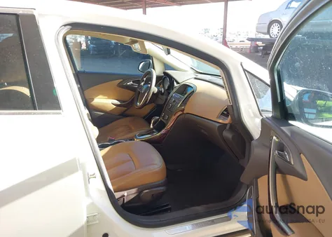 2014 Buick Verano Premium Group z USA, uszkodzony, nr VIN 1G4PT5SV5E4124837